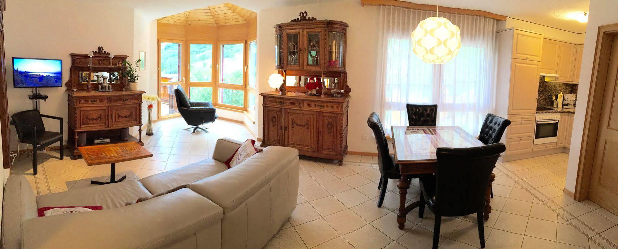 Chateau لوكباد المظهر الخارجي الصورة